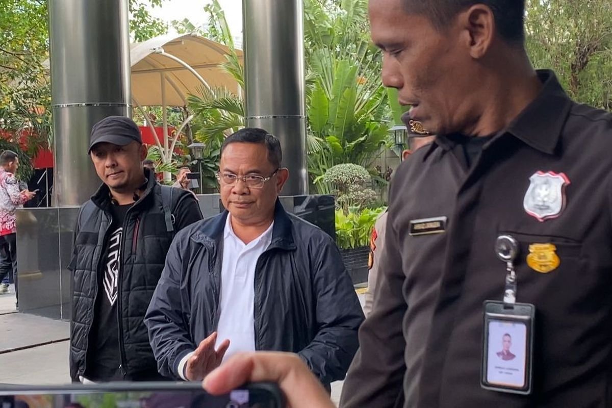 Tiba di Gedung KPK Jakarta, Bupati Pati Sudewo Bungkam Terkait Operasi Tangkap Tangan (OTT)
