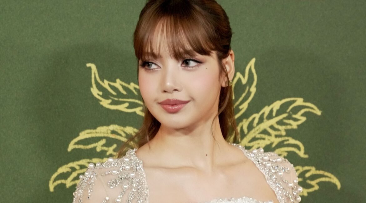 blackpink-lisa-the-white-lotus-premiere-interview-acting-debut
