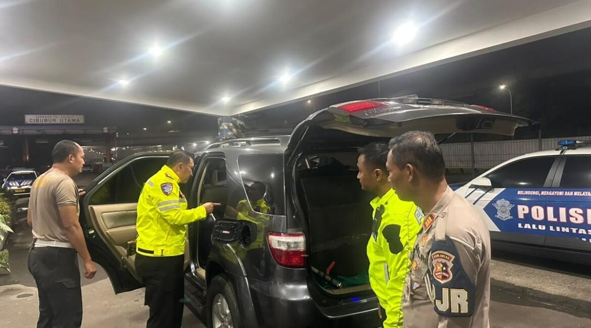 fortuner-dimodifikasi-angkut-solar-subsidi-1767576323836