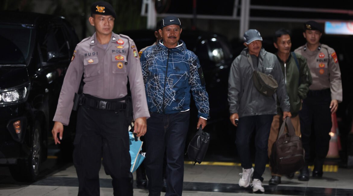 terjaring-ott-wali-kota-madiun-tiba-di-kpk1-19012026-233950