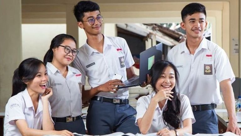 Karpet Merah untuk Sang Juara! Pemerintah Fasilitasi Karier Siswa Berprestasi Langsung Kerja: Ini Skema Pelaksanaannya