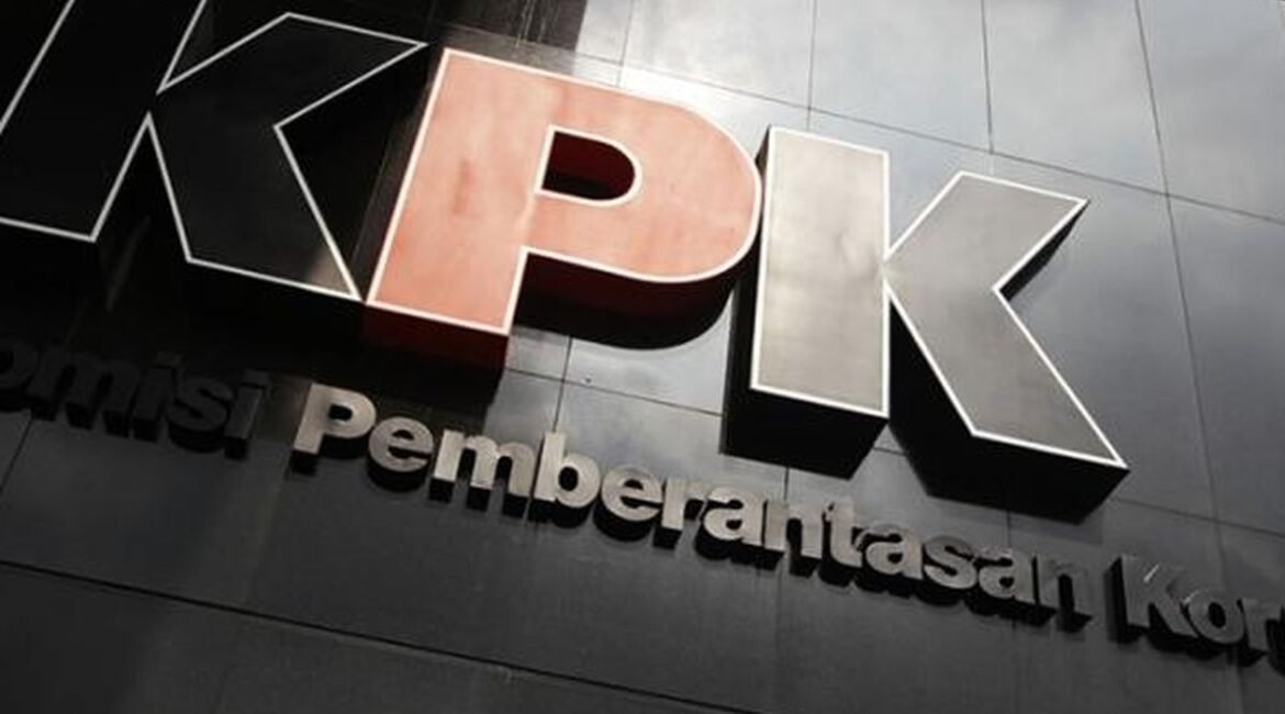 094750620160222HER301780x390