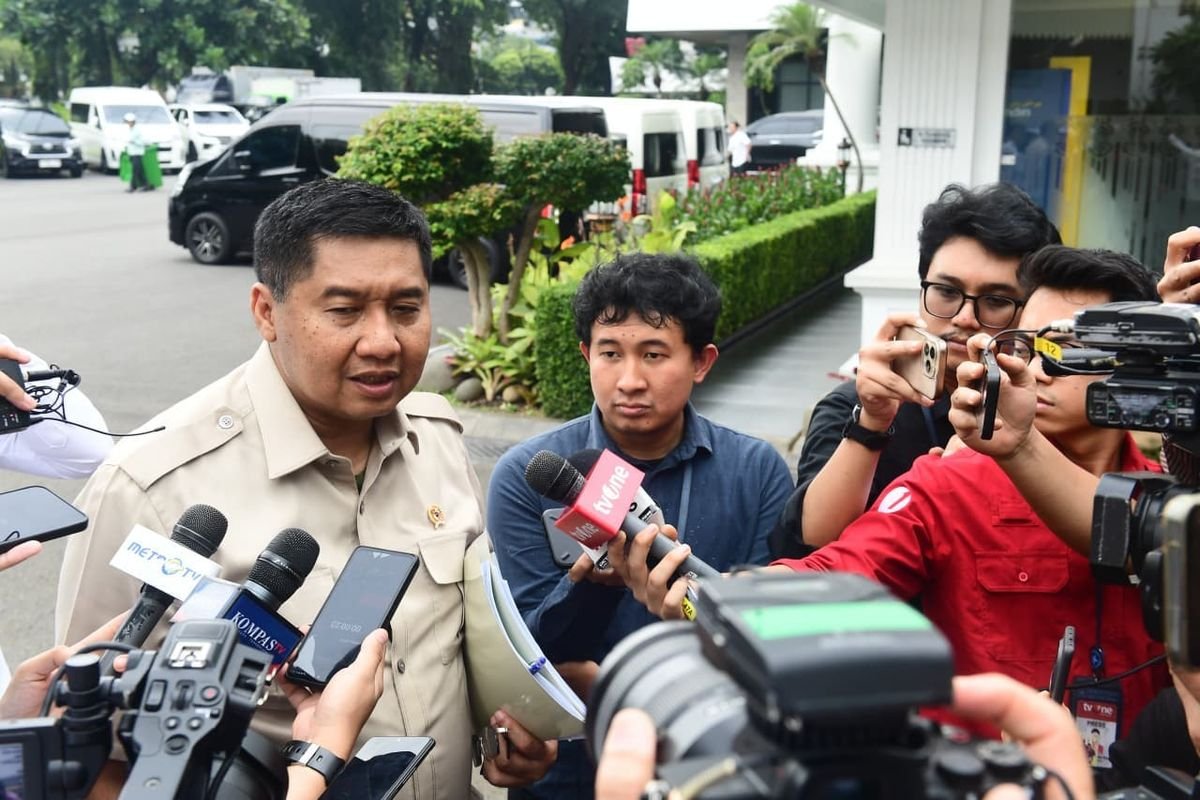 Adu Urat Syaraf di Lapangan! Berawal dari Blusukan Prabowo, Bang Ara Sampai Debat dengan Hercules demi Bangun Rusun