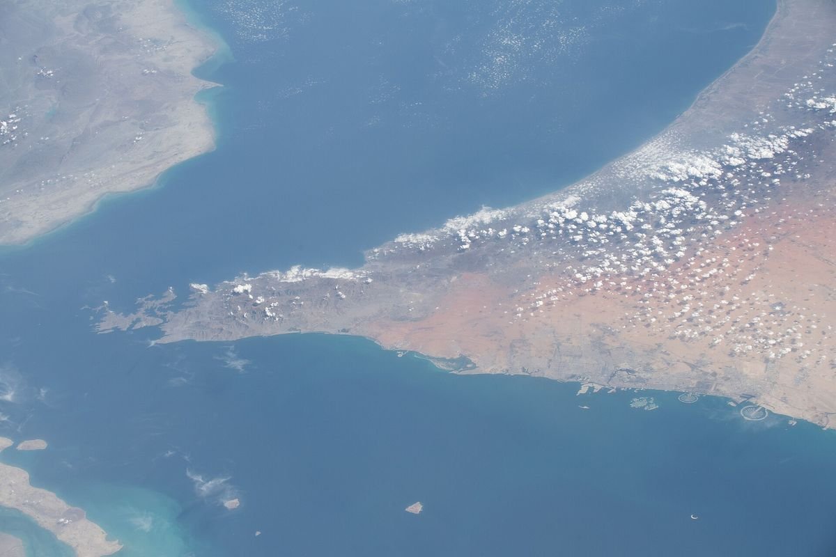 Angin Segar di Akhir Pekan! Iran Buka Selat Hormuz, ESDM Pastikan Stabilitas Energi RI Aman