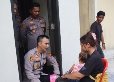 Tamparan Keras Realita Ekonomi! Cerita Pilu Ibu Asal Lombok Bawa Balita Susul Suami ke Malaysia