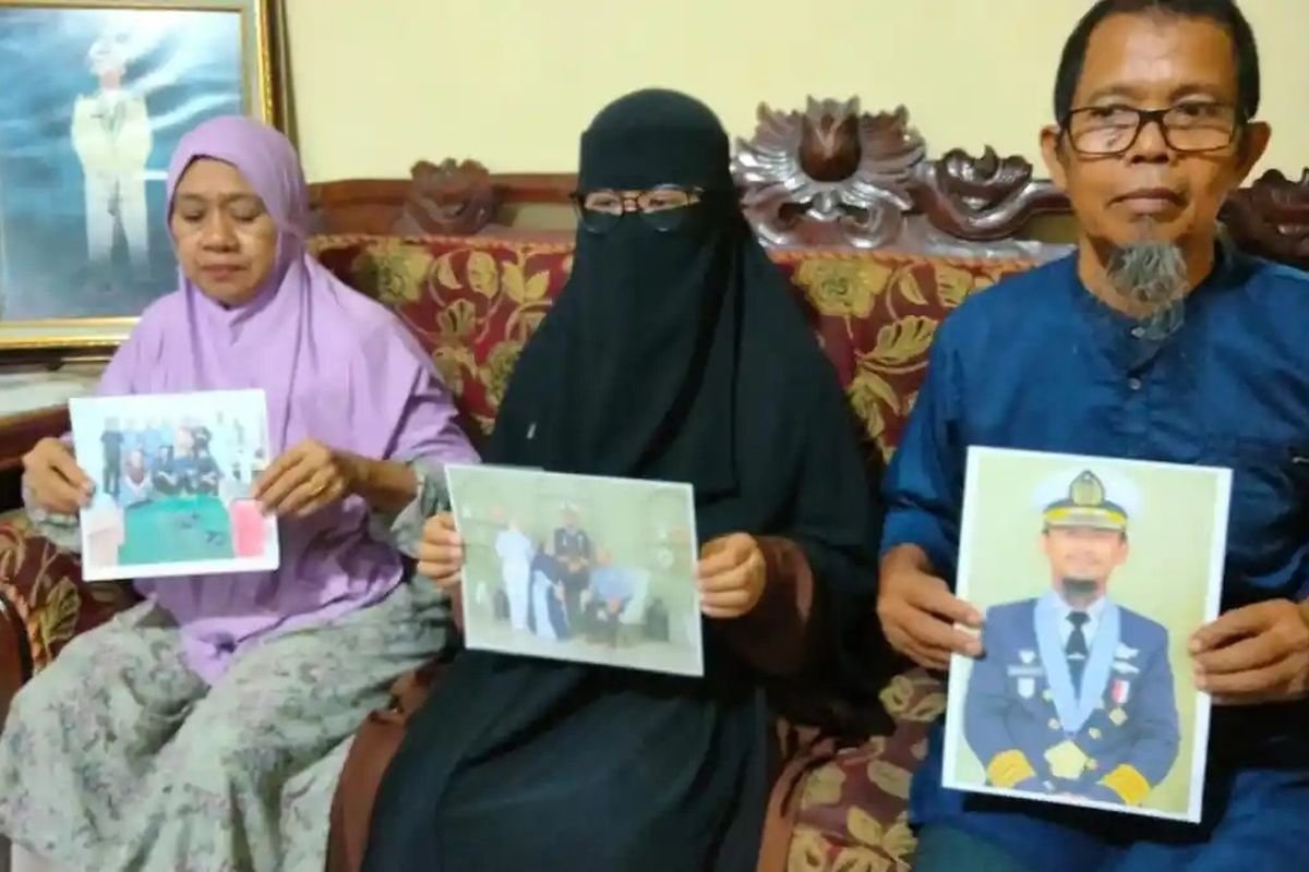 Teror di Lautan! Kapten Kapal RI Disandera Perompak Somalia, Keluarga Memohon Bantuan Presiden Prabowo