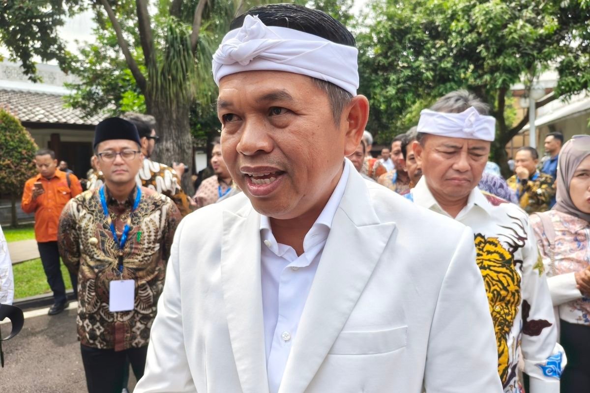 Sentilan Keras Tokoh Jabar! Dedi Mulyadi Soroti Banyak Perlintasan Tanpa Palang Buntut Tragedi Bekasi