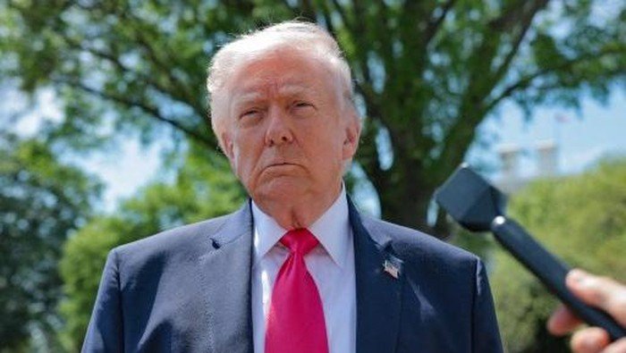 us-president-trump-departs-white-house-for-nevada-1776376554898_169