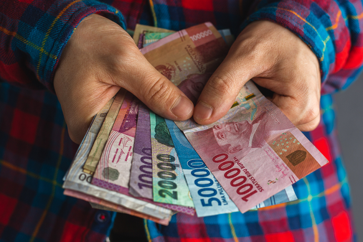 Efek Domino! Rupiah Melemah Mulai Hantam Dapur Warga, Harga Tahu Tempe hingga Mi Instan Merangkak Naik