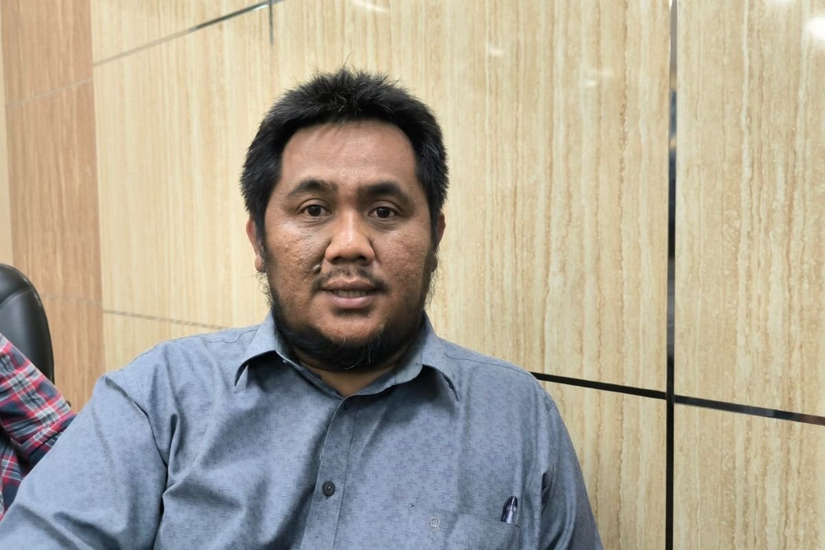 Revolusi Hijau atau Beban Ritel? Bupati Jember Larang Toko Ritel Pakai Kantong Plastik, Legislator Minta Solusi Konkret!