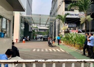 Situasi Mendadak Tegang! Penggeledahan Kejagung di Ruang Pimpinan BGN, Karyawan Dilarang Masuk