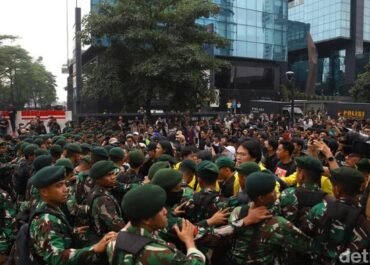 Sinergi Jaga Ketertiban Ibukota! TNI Jelaskan Pengerahan Prajurit Ikut Amankan Demo di Tosari Jakpus