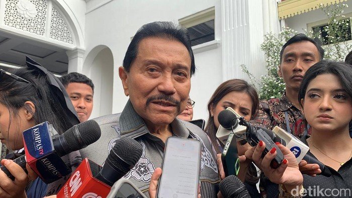 mantan-kepala-bin-am-hendropriyono-1756375850223_169