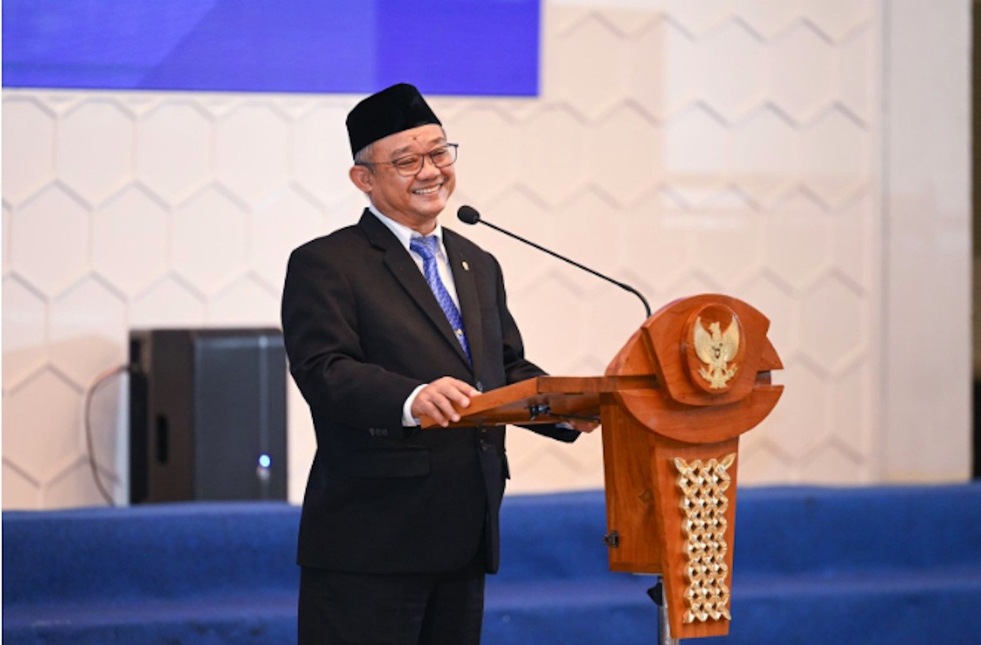 Pantau MPLS di Lombok, Mendikdasmen Ingatkan Siswa Hindari Kebiasaan Sleep Call