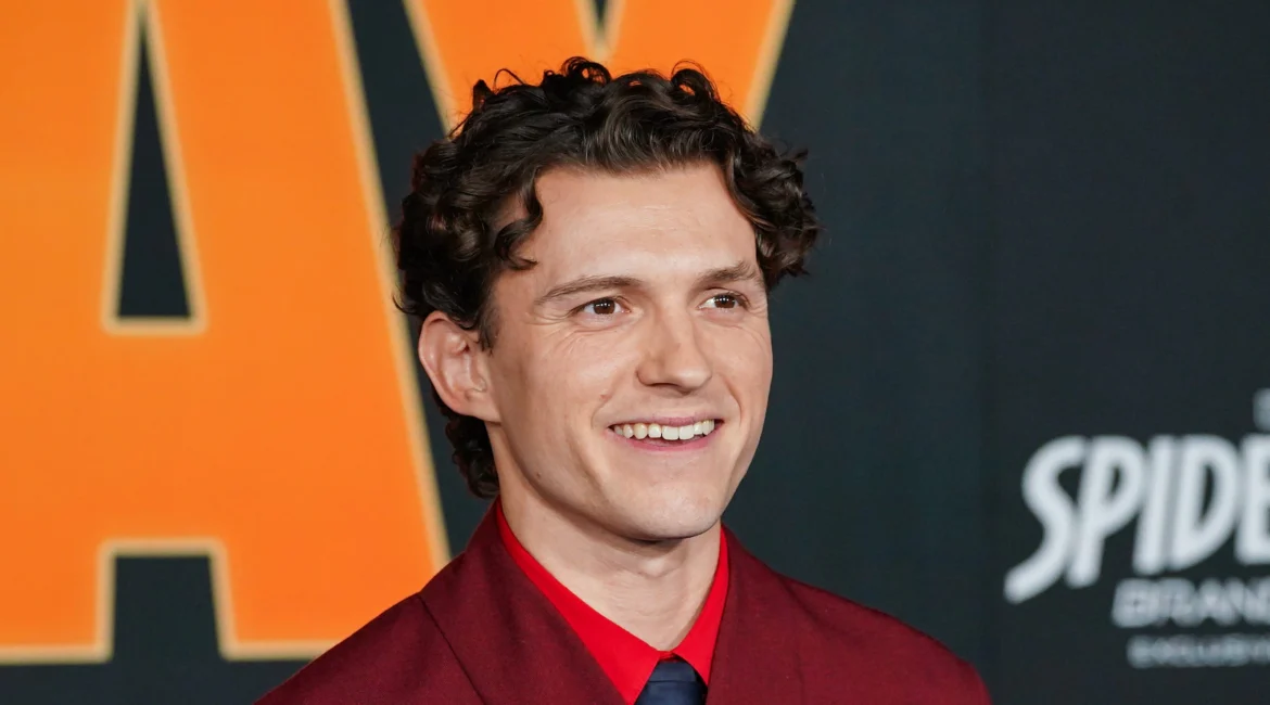 ecqmf6a8_tom-holland_625x300_28_July_26