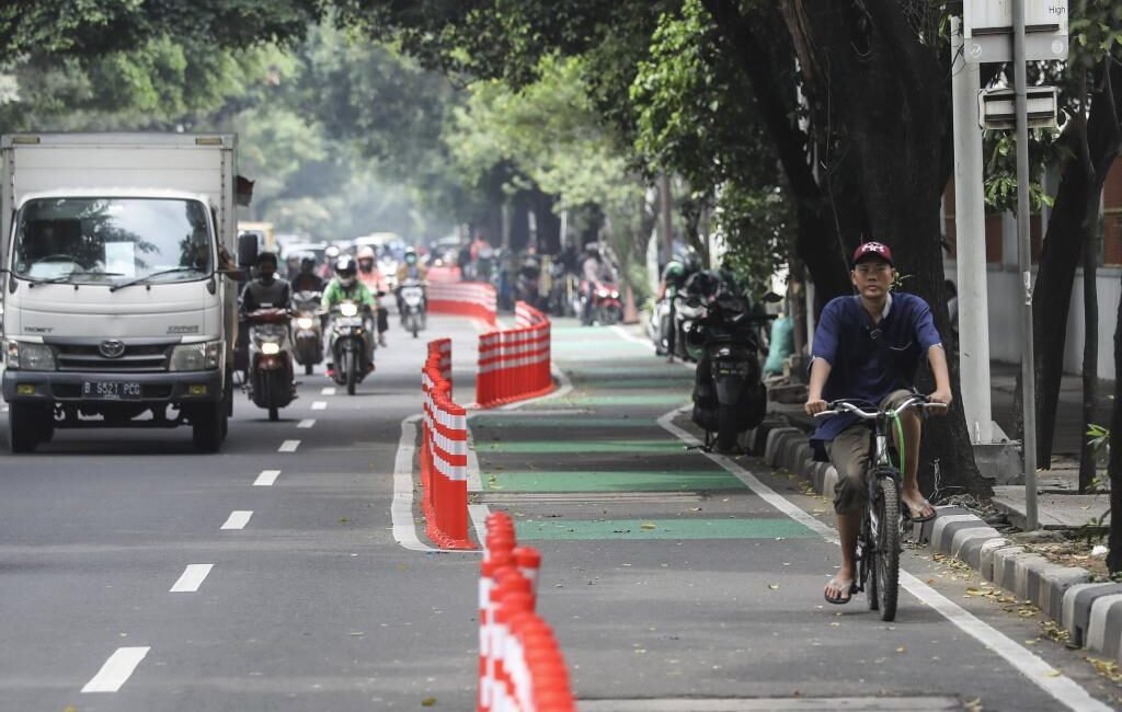 pemprov_dki_jakarta_perbanyak_jalur_sepeda_40210