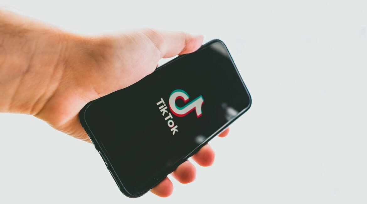 8268513-tiktok-5323004