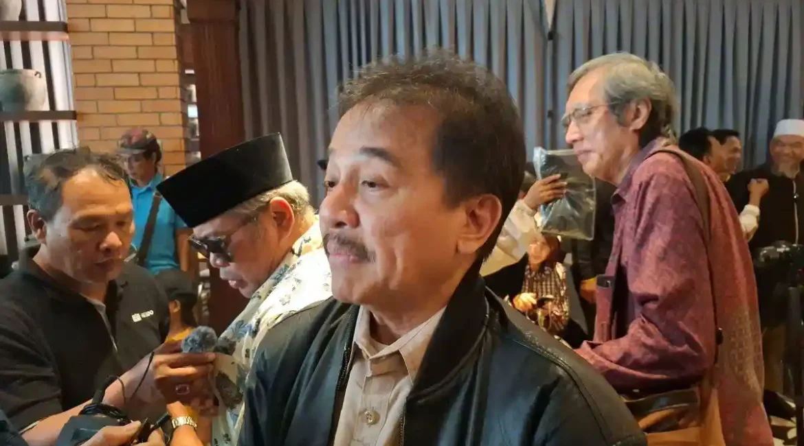 Roy-Suryo-saat-ditemui-di-Jakarta-Pusat-3210