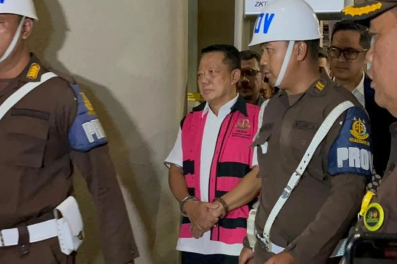 Tim 9 Kejagung Periksa Febrie Adriansyah Terkait Kasus Asabri-Jiwasraya