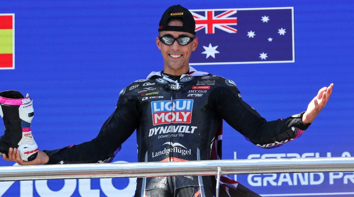 senna-agius-saltara-a-motogp-en-2027-con-la-ktm-del-tech3