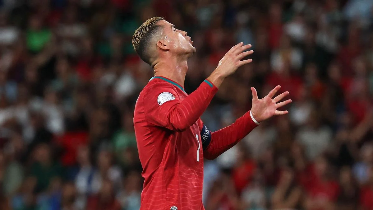 Wayne Rooney Kritik Cristiano Ronaldo, Pertanyakan Keputusannya Tinggalkan Timnas Portugal